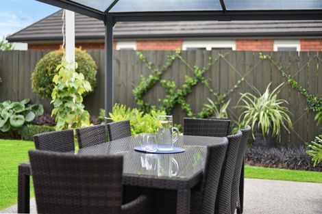 Photo of property in 21 Merlin Close, Huntington, Hamilton, 3210