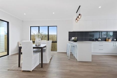 Photo of property in 10 Riroriro Road, Hobsonville, Auckland, 0616