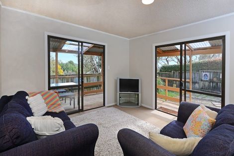 Photo of property in 2/103 Sturges Road, Henderson, Auckland, 0612