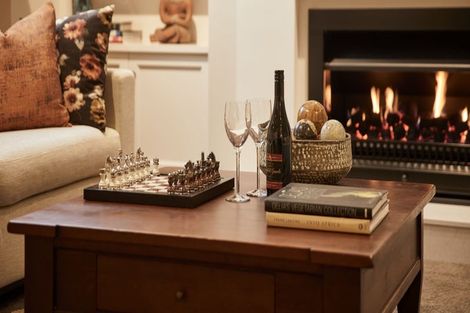 Photo of property in 5 Brianna Place, Karaka, 2113