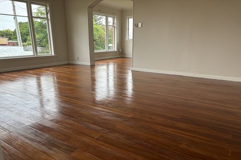 Photo of property in 34 Golf Road, New Lynn, Auckland, 0600