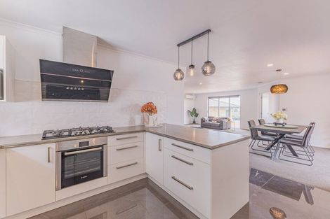 Photo of property in 8 Heathfield Avenue, Huntington, Hamilton, 3210