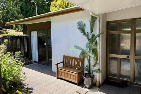 Photo of property in 5 Holyoake Place, Chatswood, Auckland, 0626