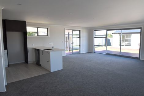 Photo of property in 39 Rata Road, Twizel, 7901