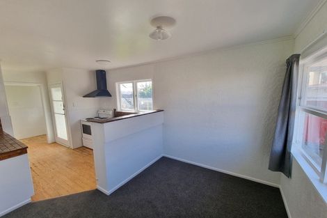 Photo of property in 12 Raglan Street, Mangere East, Auckland, 2024
