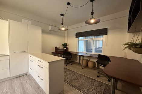 Photo of property in 4/154 Oriental Parade, Oriental Bay, Wellington, 6011