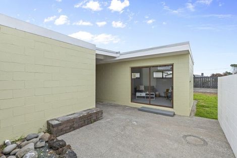 Photo of property in 6 Ranfurly Street, Waitara, 4320