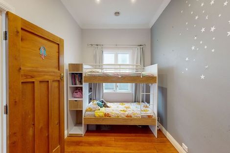 Photo of property in 47 Freyberg Street, Lyall Bay, Wellington, 6022