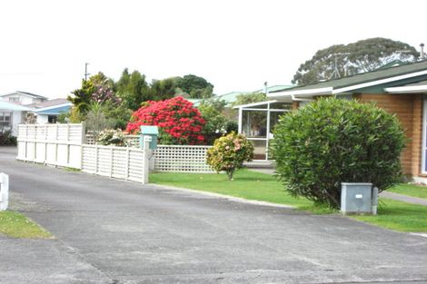 Photo of property in 14b Truby King Street, Merrilands, New Plymouth, 4312