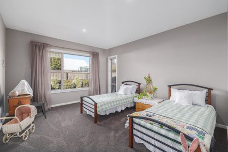 Photo of property in 2 Firsby Drive, West Melton, 7618