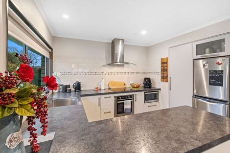 Photo of property in 4 Meadowbrook Drive, Cloverlea, Palmerston North, 4412