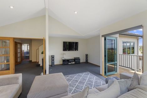 Photo of property in 13 West Ridge Drive, Western Heights, Hamilton, 3200