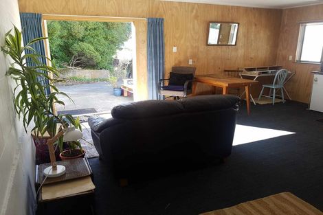 Photo of property in 5 Miramar North Road, Miramar, Wellington, 6022