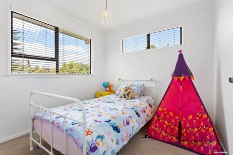 Photo of property in 48 Weatherly Road, Torbay, Auckland, 0630