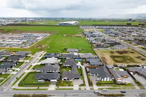 Photo of property in 39a Norfolk Drive, Cambridge, 3434