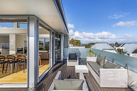 Photo of property in 49 Seaview Road, Castor Bay, Auckland, 0620