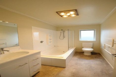 Photo of property in 7 Burford Way, Rolleston, 7615