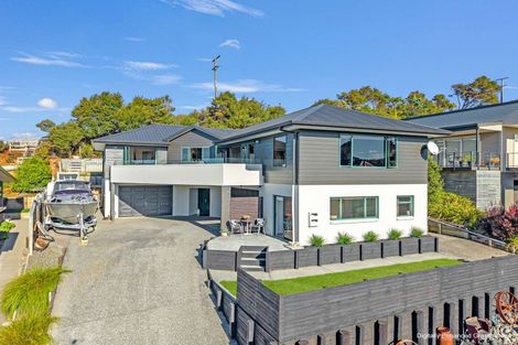 Photo of property in 111 Pacific View Drive, Whangamata, 3620