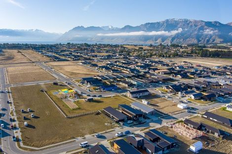 Photo of property in 13 Barton Street, Lake Hawea, 9382