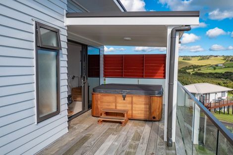 Photo of property in 4 Freyja Crescent, Coopers Beach, 0420