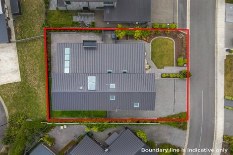 Photo of property in 14 Rotorua Grove, Aotea, Porirua, 5024