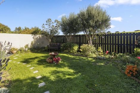 Photo of property in 17-u12 Randwick Crescent, Moera, Lower Hutt, 5010
