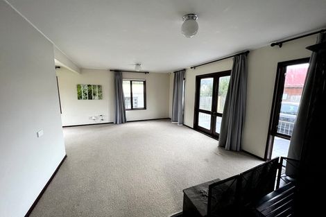 Photo of property in 16 Baltimore Place, Forrest Hill, Auckland, 0620