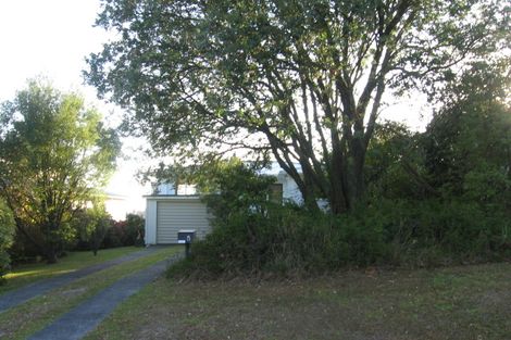 Photo of property in 15 Hall Road, Glenfield, Auckland, 0629