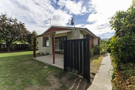 Photo of property in 14 Carrick Place, Cromwell, 9310