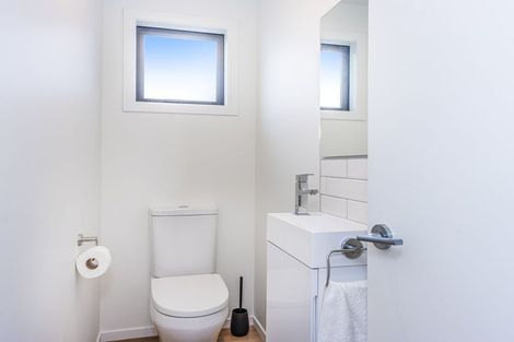 Photo of property in 163c Marine Parade, New Brighton, Christchurch, 8083