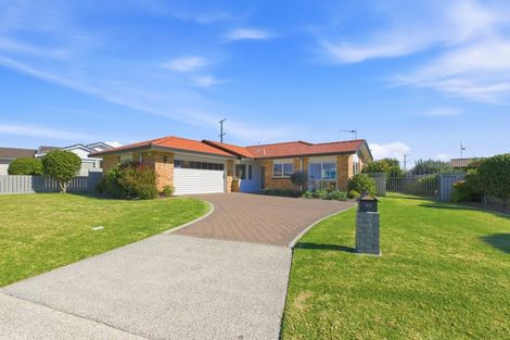 Photo of property in 30 Russley Drive, Mount Maunganui, 3116