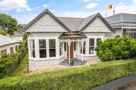 Photo of property in 10 Whitby Street, Mornington, Dunedin, 9011