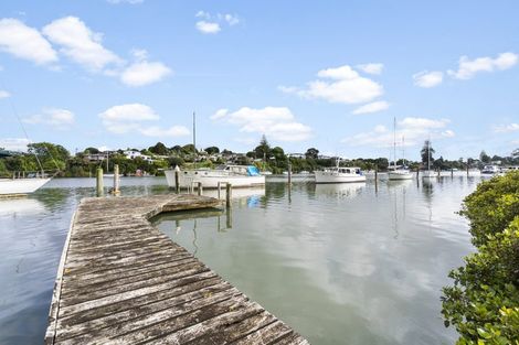 Photo of property in 24 Kerswill Place, Pakuranga, Auckland, 2010