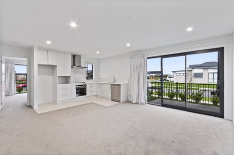 Photo of property in 2 Kimbolton Street, Rototuna North, Hamilton, 3210