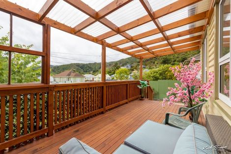 Photo of property in 3 Ingram Street, Naenae, Lower Hutt, 5011