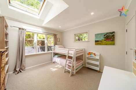 Photo of property in 157 Miromiro Road, Normandale, Lower Hutt, 5010