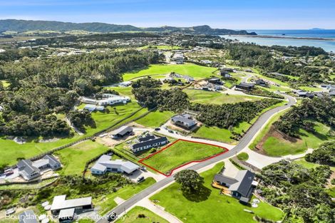 Photo of property in 1 Garden Way, Mangawhai Heads, Mangawhai, 0505