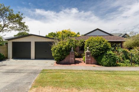 Photo of property in 2b Terminus Street, Silverstream, Upper Hutt, 5019
