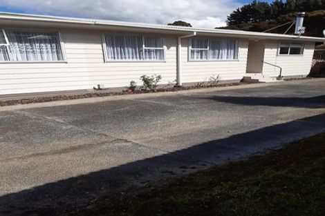 Photo of property in 21 Kendal Grove, Wainuiomata, Lower Hutt, 5014
