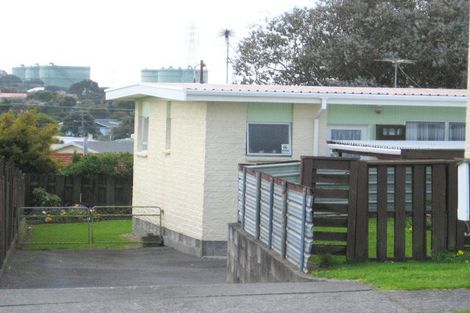 Photo of property in 1 Norwich Avenue, Spotswood, New Plymouth, 4310