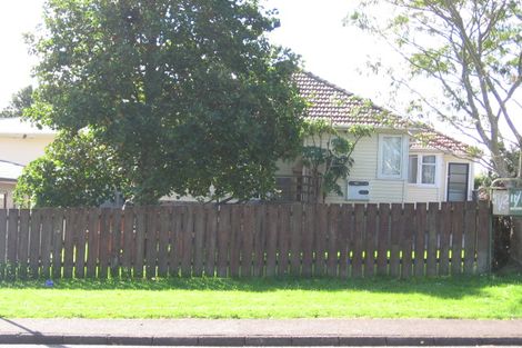 Photo of property in 11 Kotuku Street, Te Atatu Peninsula, Auckland, 0610