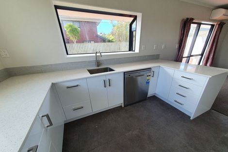 Photo of property in 26 Kentwood Drive, Woodridge, Wellington, 6037