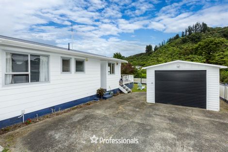Photo of property in 71f2/ Gemstone Drive, Birchville, Upper Hutt, 5018