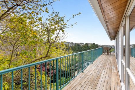 Photo of property in 12 Mcdowell Crescent, Hillcrest, Auckland, 0627