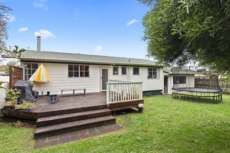 Photo of property in 4 Litchfield Place, Clarks Beach, 2122