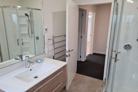 Photo of property in 8 Koral Lane, Broomfield, Christchurch, 8042