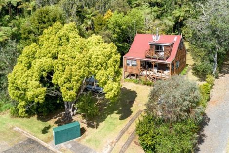 Photo of property in 131 Park Avenue, Whangamata, 3620