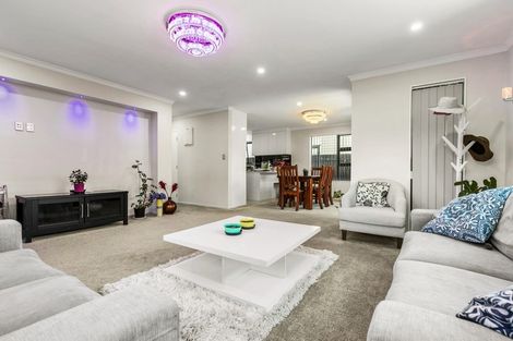 Photo of property in 63a Gray Avenue, Mangere East, Auckland, 2024