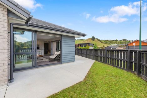 Photo of property in 170 Adler Drive, Ohauiti, Tauranga, 3112
