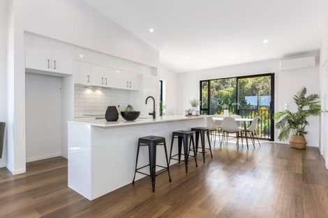 Photo of property in 5 Stockden Place, Karori, Wellington, 6012